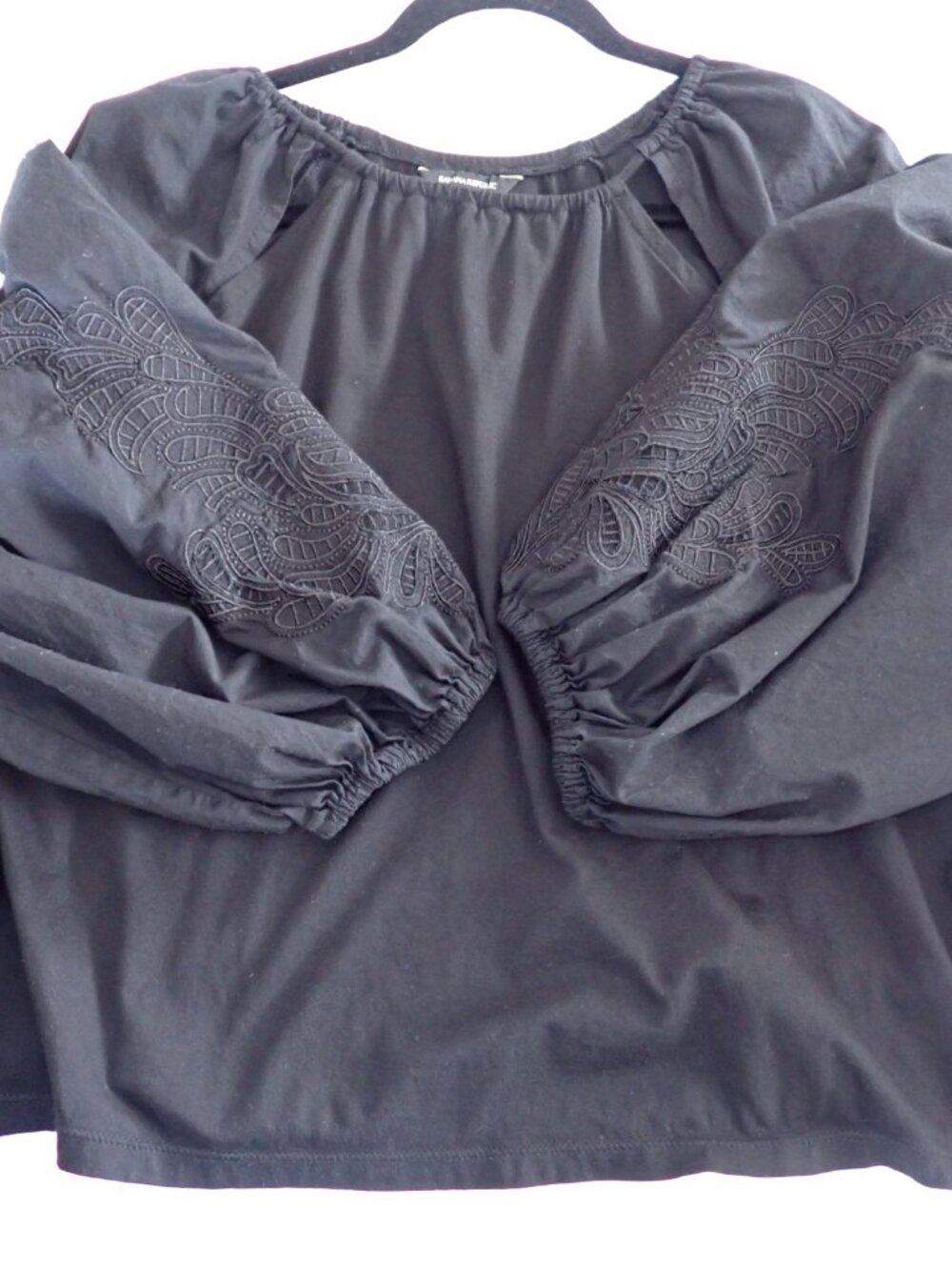 Banana Republic black balloon sleeve blouse - medium